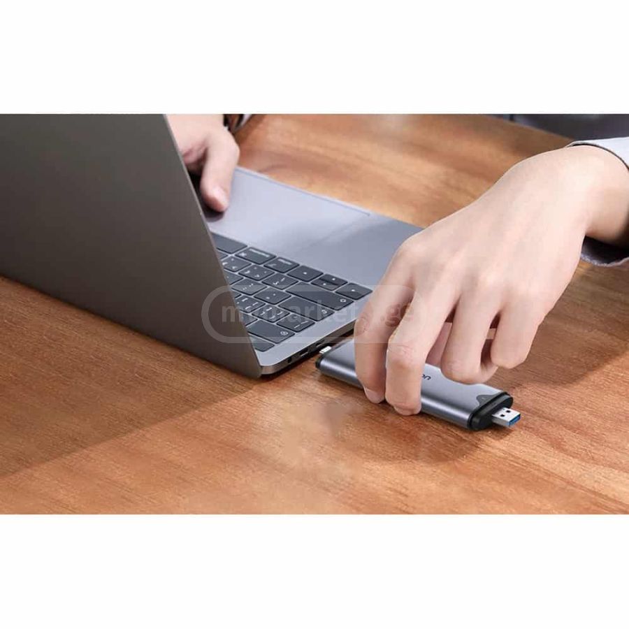 UGREEN USB-C+USB-A M.2 M-Key علبة محرك الأقراص الصلبة 10 جيجابايت / 70532